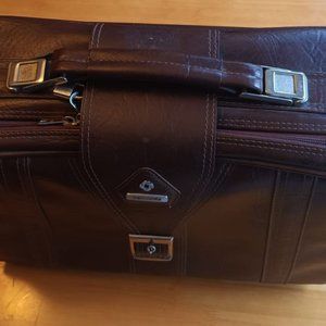 Samsonite Genuine Brown Leather Vintage Briefcase.